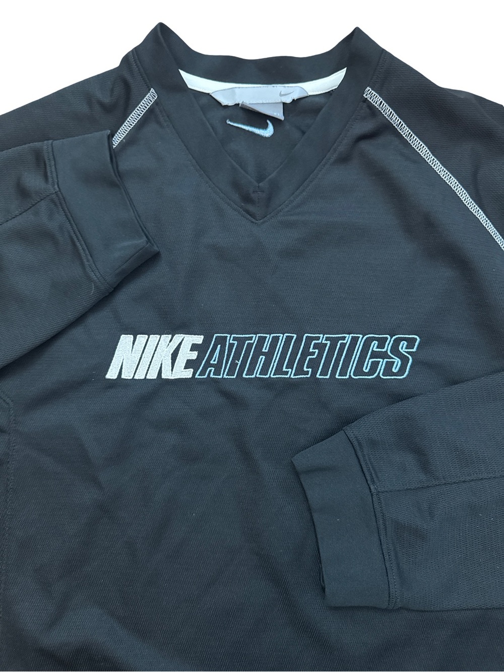 Vintage Y2K Nike Athletics Black Long Sleeve Active Wear T-Shirt Size Large Logo